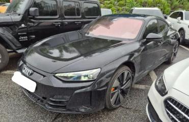 Audi E-tron GT