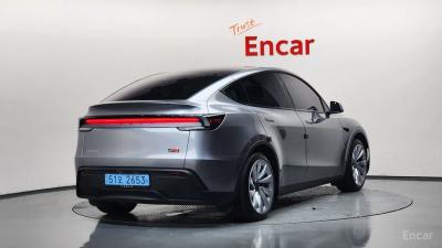 Tesla model-y