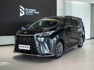 Lexus LM