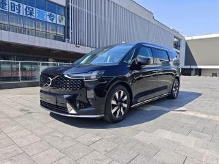 Volvo Em90