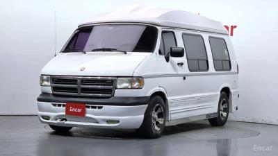 Dodge Ram Van