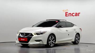 Nissan Maxima