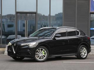 Giulia Stelvio