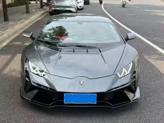 Urus Huracan