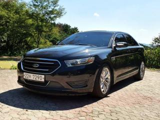 Ford Taurus