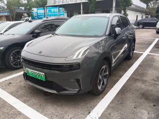 Lynk&co 06