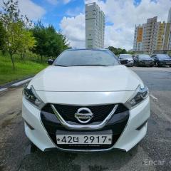 Nissan Maxima