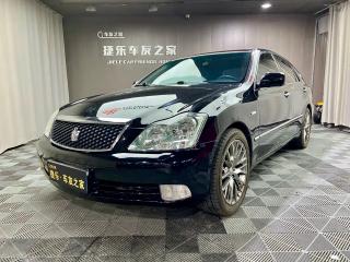 alphard crown
