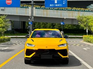 Urus Suv