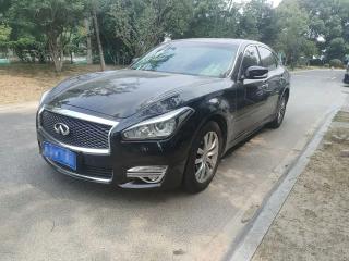 Infiniti Q70