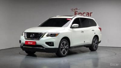 Nissan pathfinder