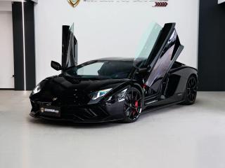 Lamborghini supercar