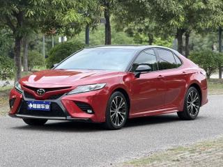 alphard camry