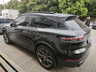 macan cayenne