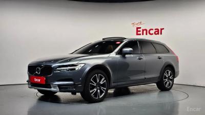 Volvo V90