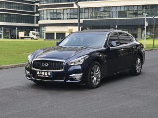 Infiniti Q70
