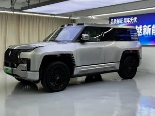 Yangwang U8