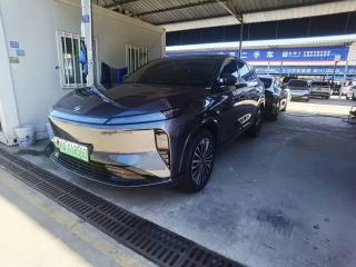 Yixuan l8