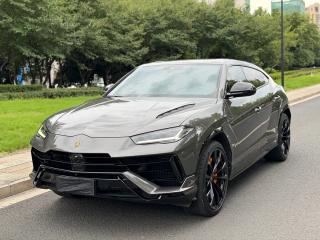 Urus Suv