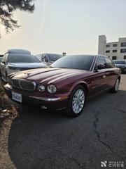 Jaguar XJ-6