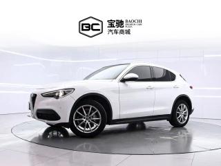 Giulia Stelvio