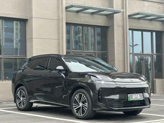 Lynk&co 08