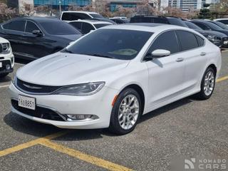 Chrysler 200
