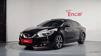 Nissan Maxima
