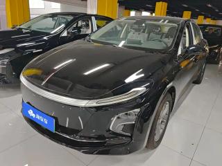 Hongqi Eqm5
