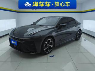 Lynk&co 03