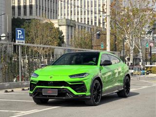 Urus Suv