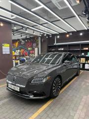 Lincoln Continental