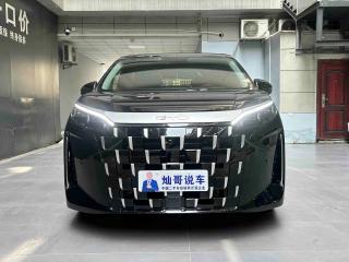 Byd M9