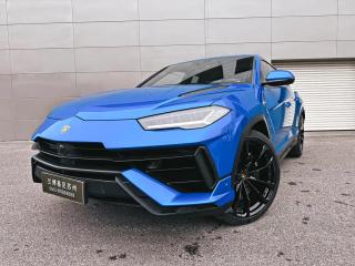 Urus Suv