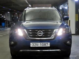 Nissan pathfinder