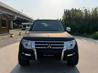 Ouland Pajero-import
