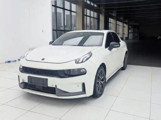Lynk&co 03