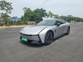 Xpeng P7