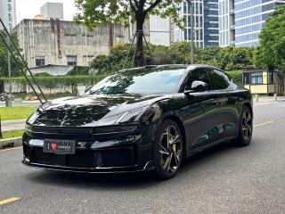 Lynk&co 10