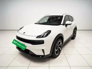 Lynk&co 06