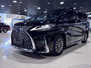 Lexus LM