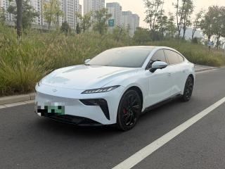E-pi Sedan