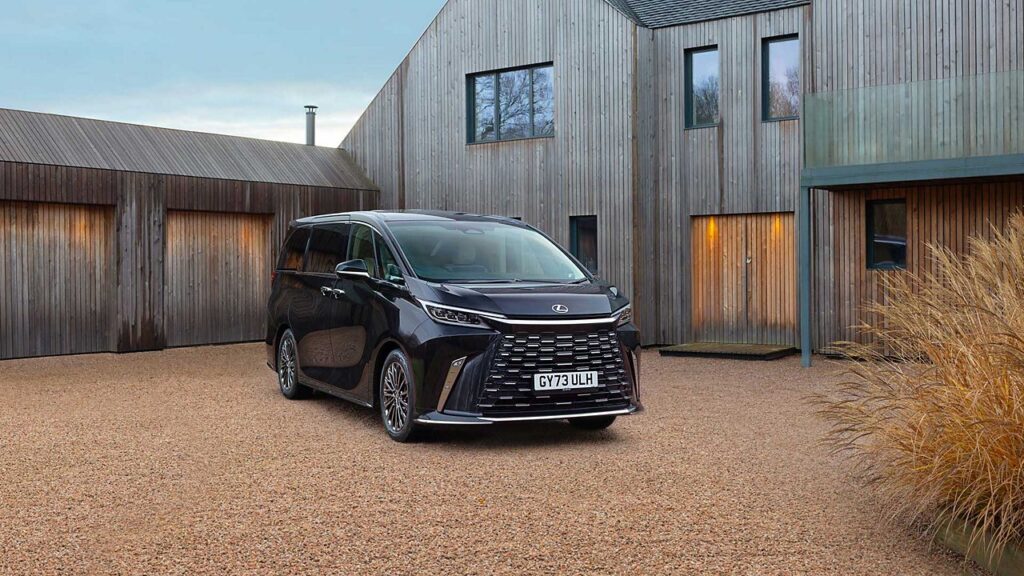 Lexus LM  — Роскошный минивэн для тех, кто ценит комфорт и стиль