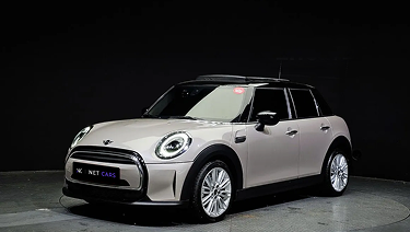 Mini Cooper 5 Door Classic Plus