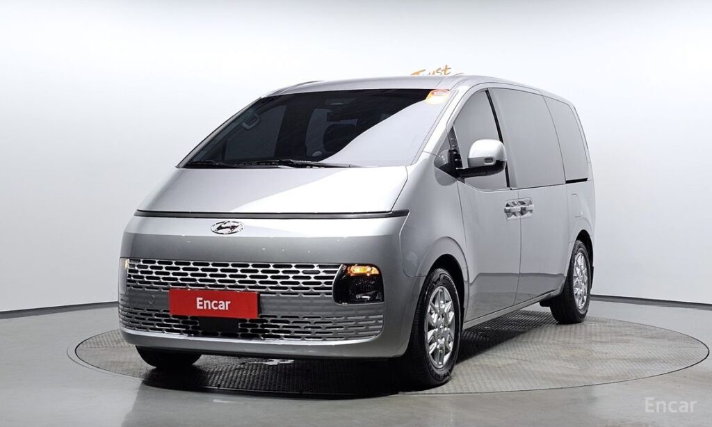 Hyundai Staria 2023