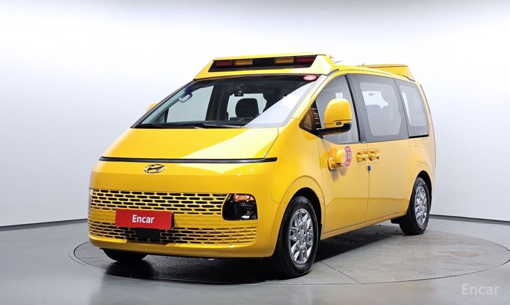 Hyundai Staria 2023