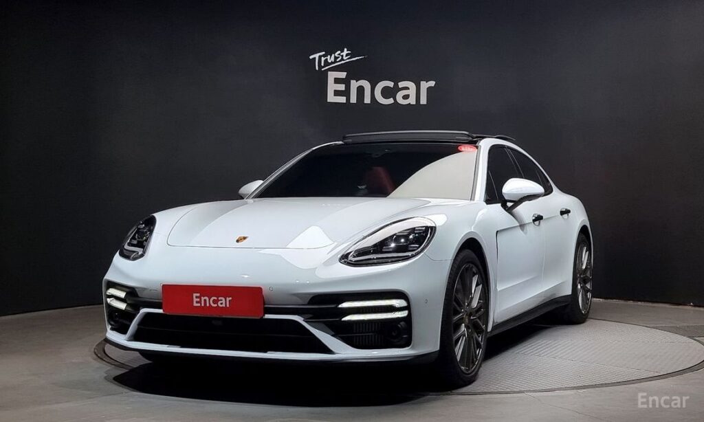 Porsche Panamera 2023
