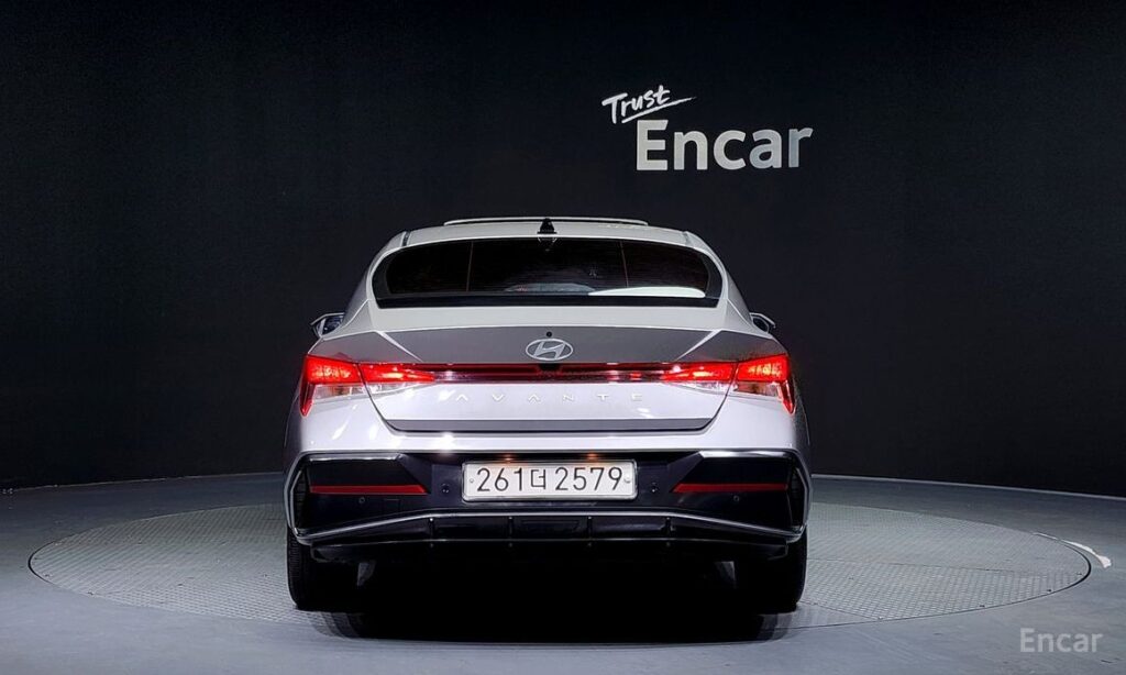 Hyundai AVANTE 2024