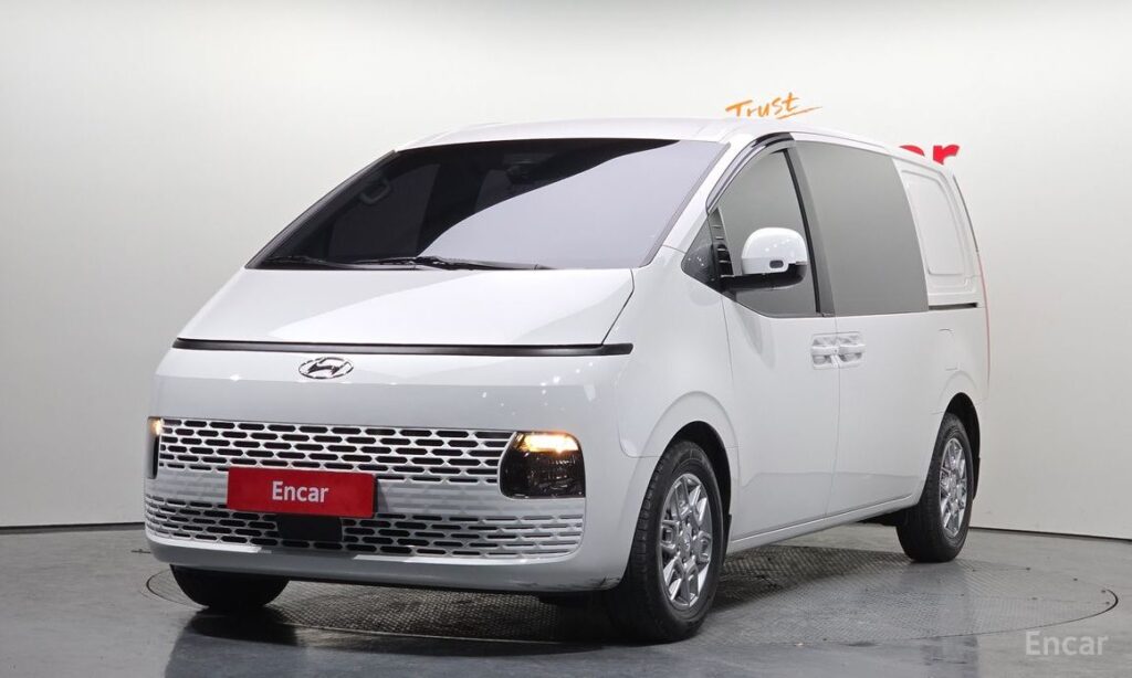 Hyundai Staria 2022