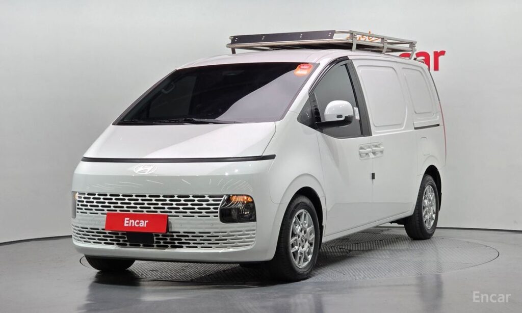 Hyundai Staria 2025